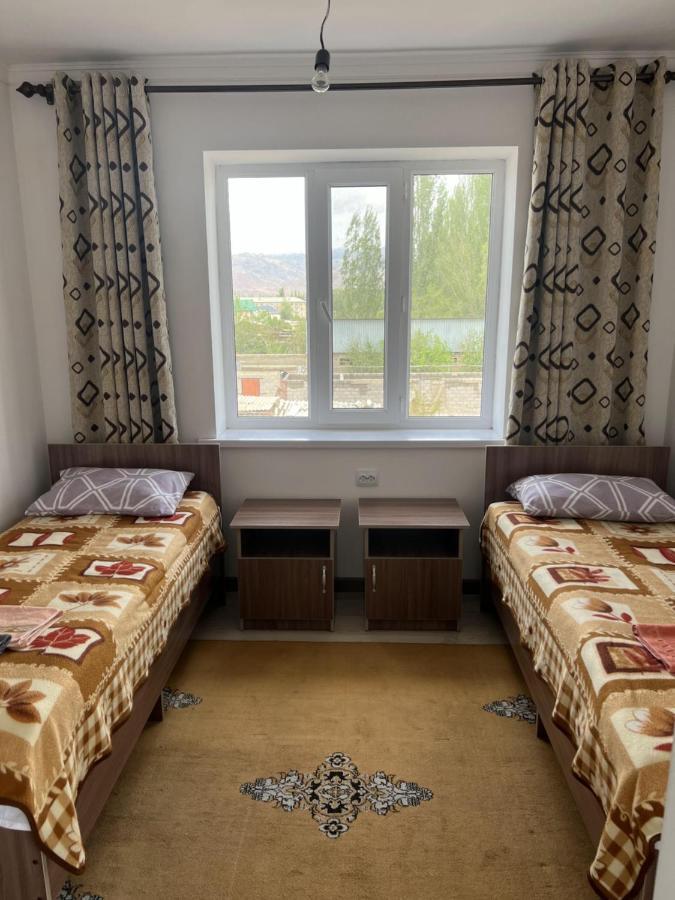 Guest House Baytur Kochkor ภายนอก รูปภาพ