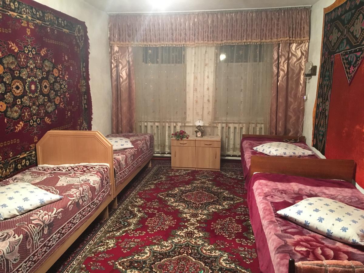 Guest House Baytur Kochkor ภายนอก รูปภาพ